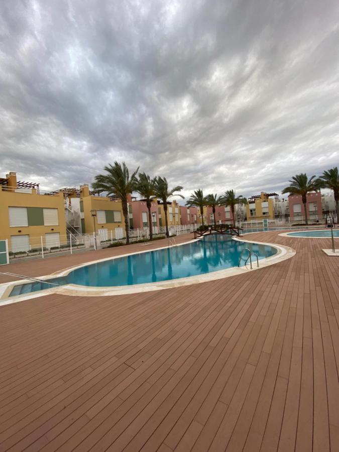 Ola Laguna Beach Vera Playa المظهر الخارجي الصورة